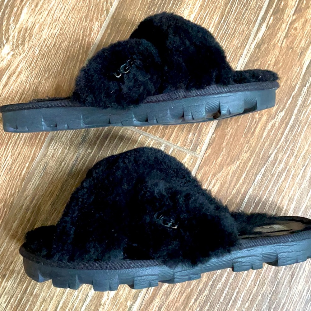 UGG slide slippers